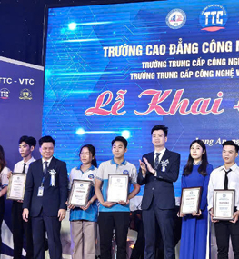 Long An đào tạo y sỹ đa khoa và y học cổ truyền tăng cường cho tuyến khu công nghiệp