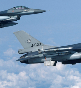 Nghị sĩ Nga cảnh báo tấn công sân bay của NATO chứa tiêm kích F-16 cho Ukraine