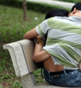 Hệ lụy của quan hệ tình dục nơi công cộng