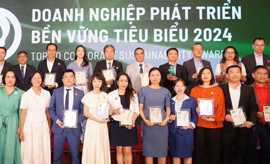 FPT tiếp tục đứng trong Top Doanh nghiệp phát triển bền vững tiêu biểu