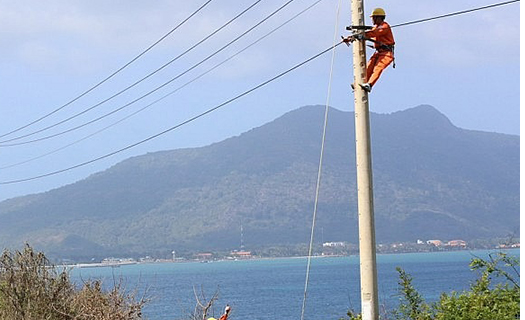 Đẩy nhanh tiến độ dự án cấp điện cho Côn Đảo