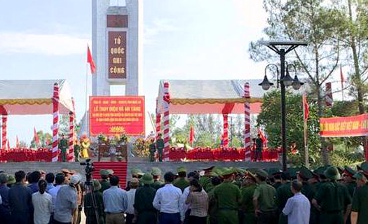 Lễ an táng 98 liệt sĩ quy tập tại Lào