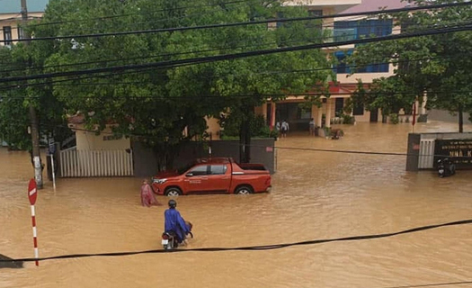 Quảng Trị họp khẩn trong đêm bàn phương án cứu hộ cứu nạn