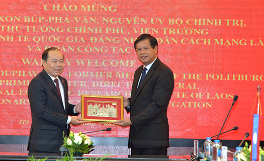 Liên minh HTX làm việc với Viện Nghiên cứu kinh tế Lào