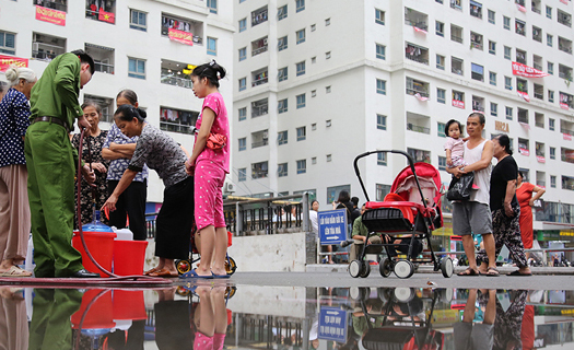 Những lỗ hổng lớn trong an ninh nguồn nước đô thị: Cần sự giám sát của người dân